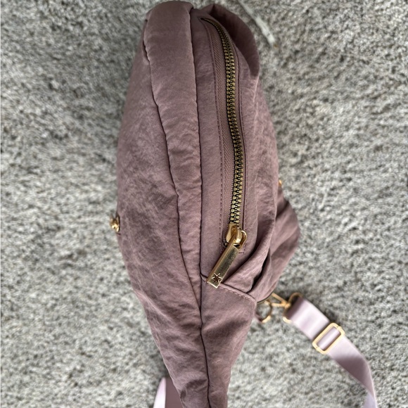 Kedzie Women’s Crossbody Purse Dusty Rose, Mauve with Gold accents - Picture 12 of 13
